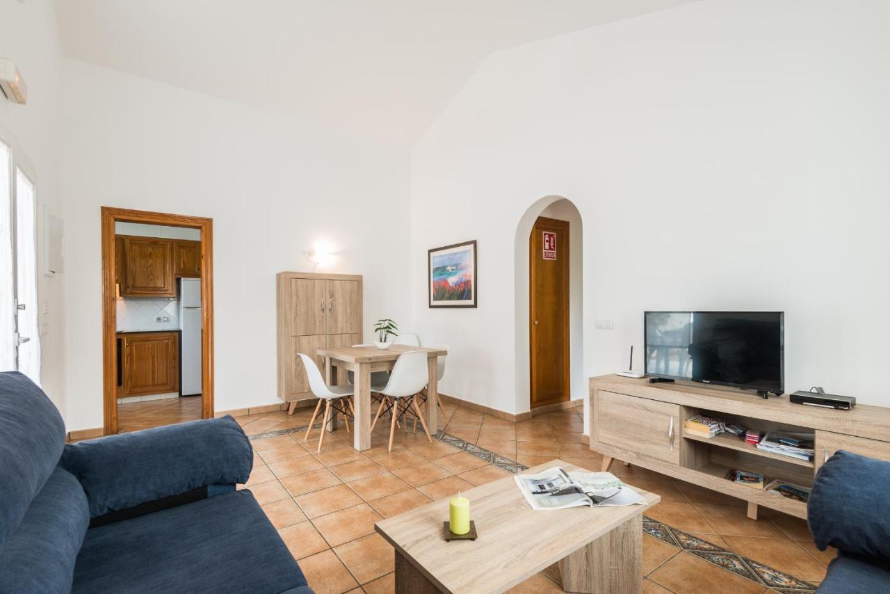 Villa Bea Cala 'n Bosch Buitenkant foto