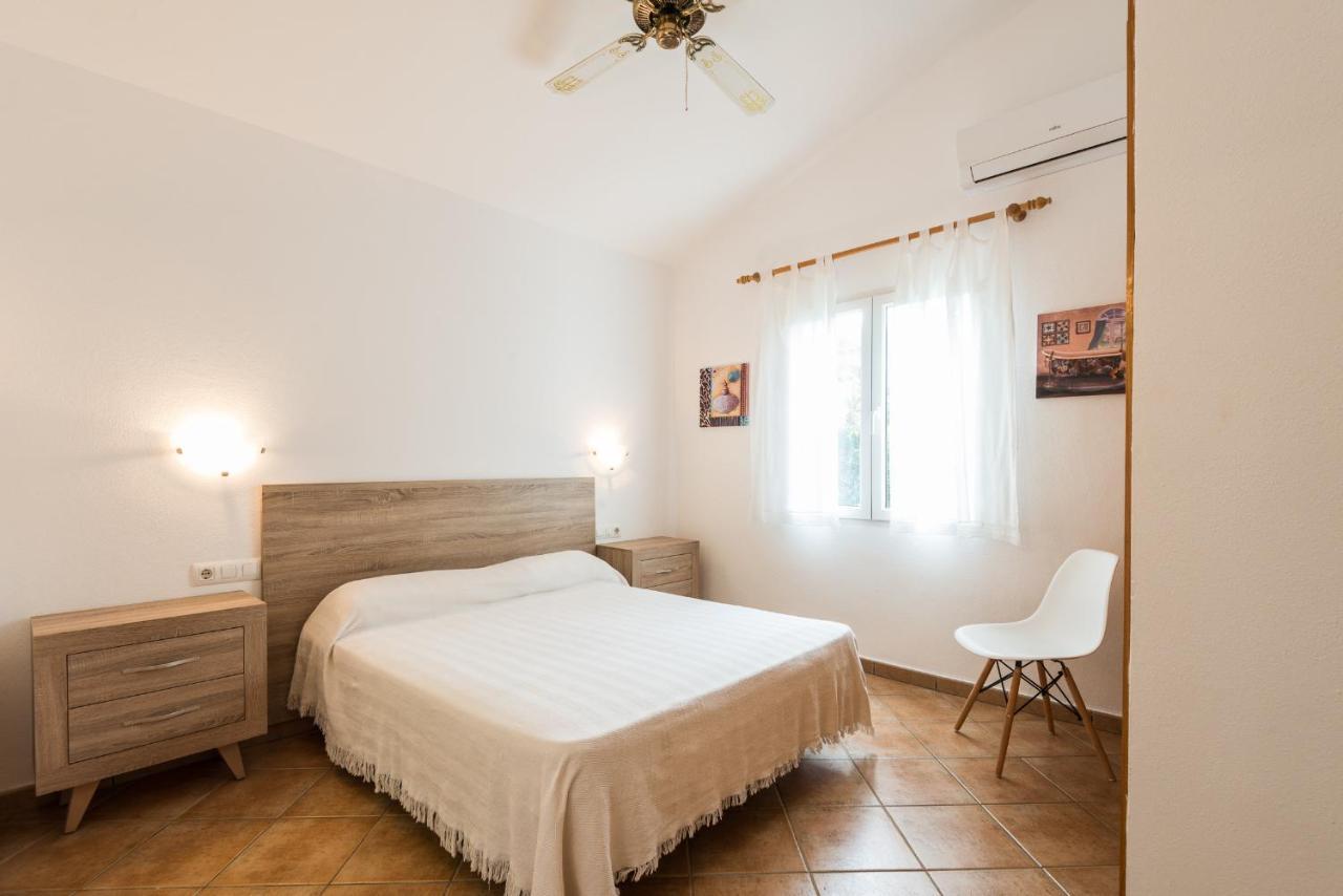 Villa Bea Cala 'n Bosch Buitenkant foto